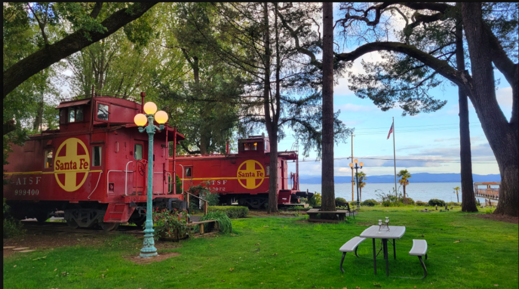 Featherberd-Railroad-en-California