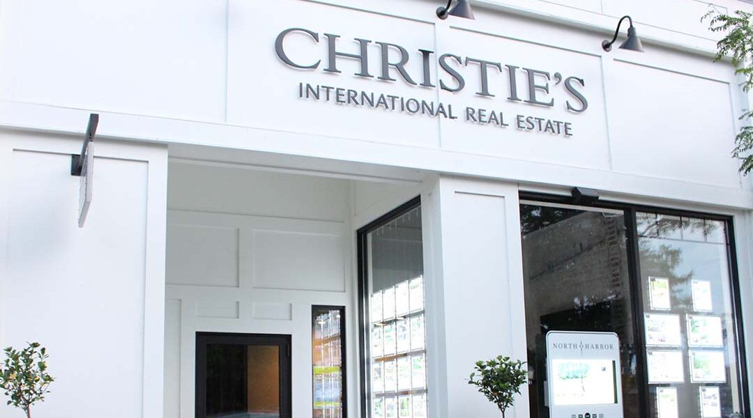 compass-compra-christies-real-estate