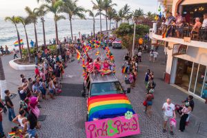 comunidad-lgbtq-en-puerto-vallarta-motor-turistico