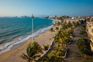 malecon-de-puerto-vallarta