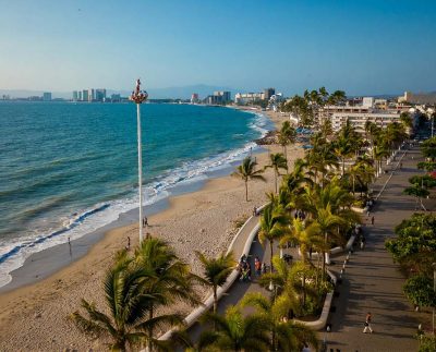 malecon-de-puerto-vallarta