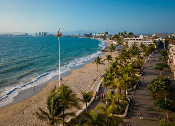 malecon-de-puerto-vallarta